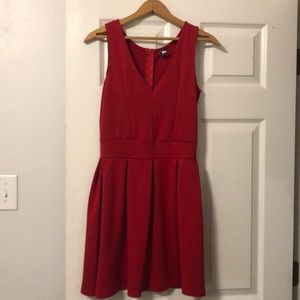 Red sleeveless dress